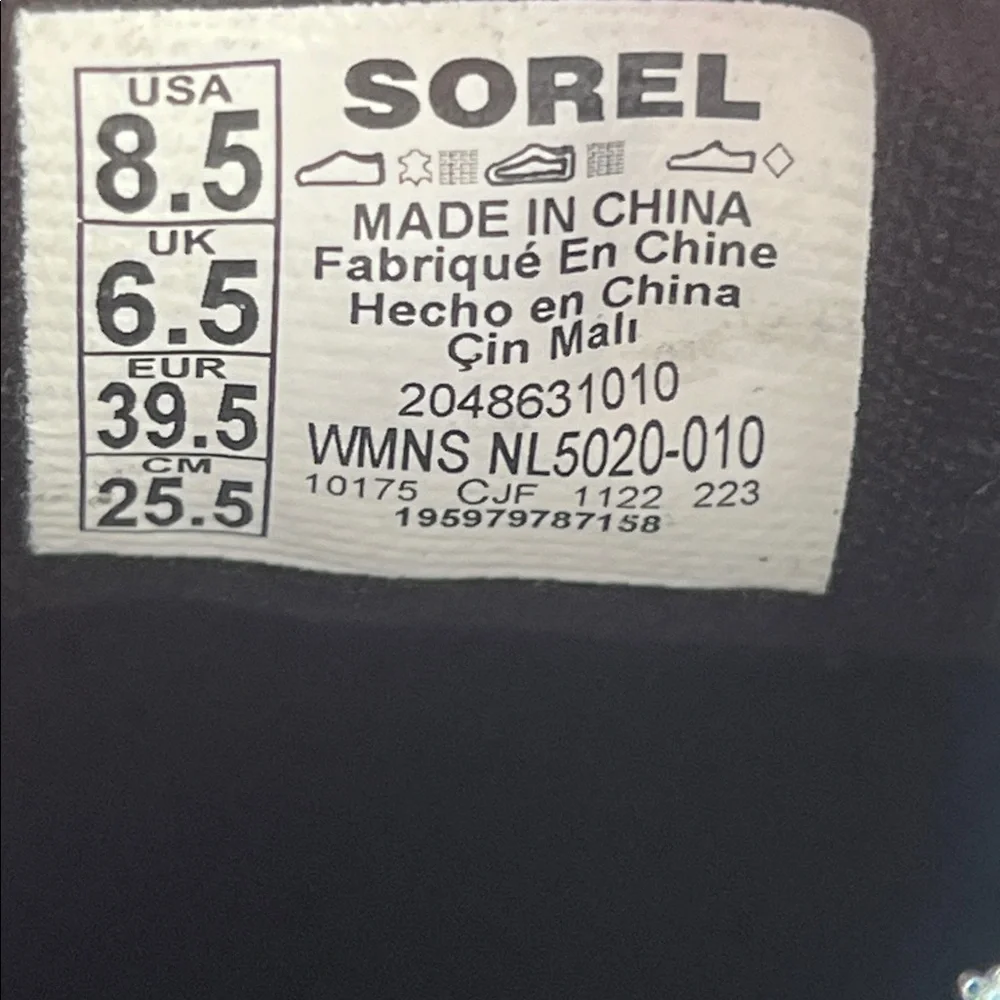 NWT SOREL Evie II Leather Ankle Boot